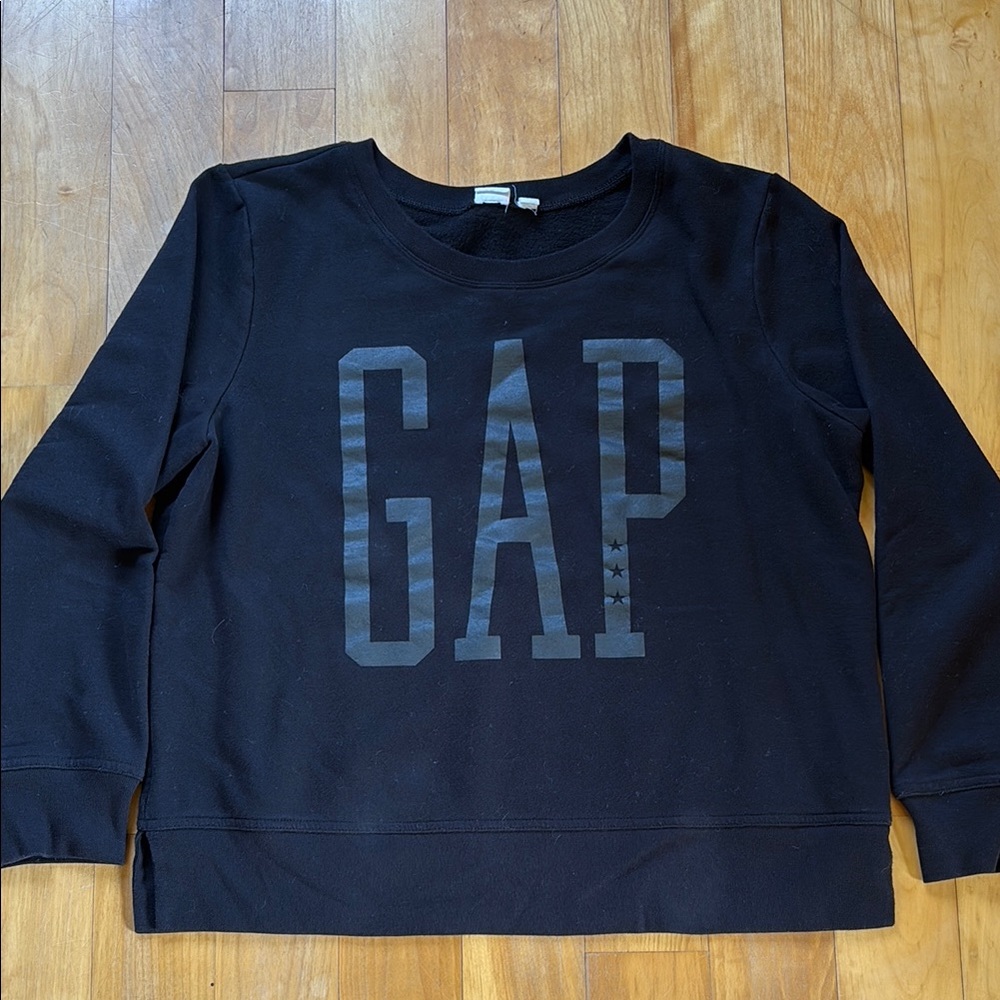 GAP cropped sweatshirt